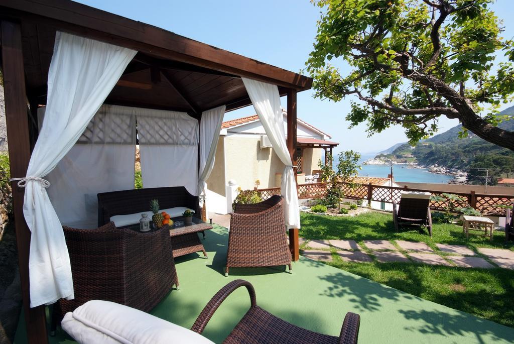 Hotel Barsalini SantʼAndrea Екстериор снимка