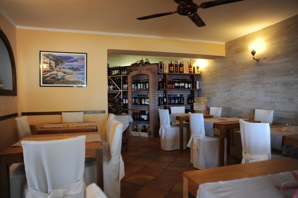 Hotel Barsalini SantʼAndrea Екстериор снимка