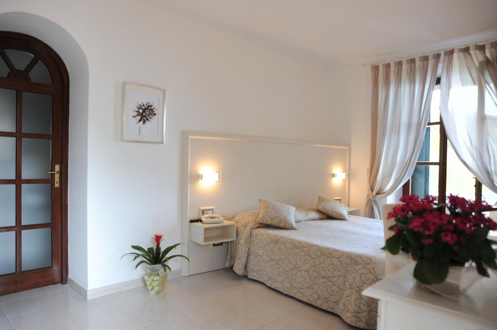 Hotel Barsalini SantʼAndrea Екстериор снимка